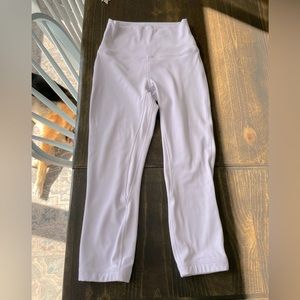 Lululemon - size 4 - Align crop - Lilac colour